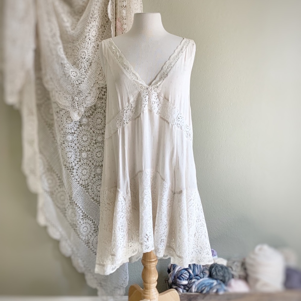 FREE PEOPLE | Boho White Lace Slip Dress